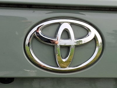 2020 Toyota RAV4 XLE Premium AWD (Natl)