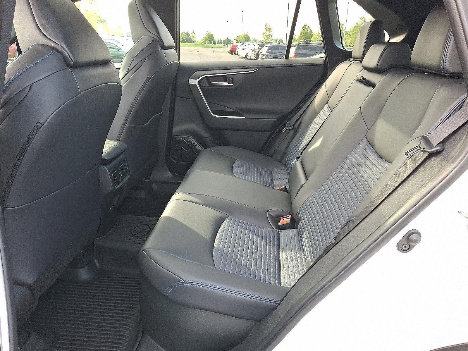 2025 Toyota RAV4 Hybrid XSE AWD (Natl)