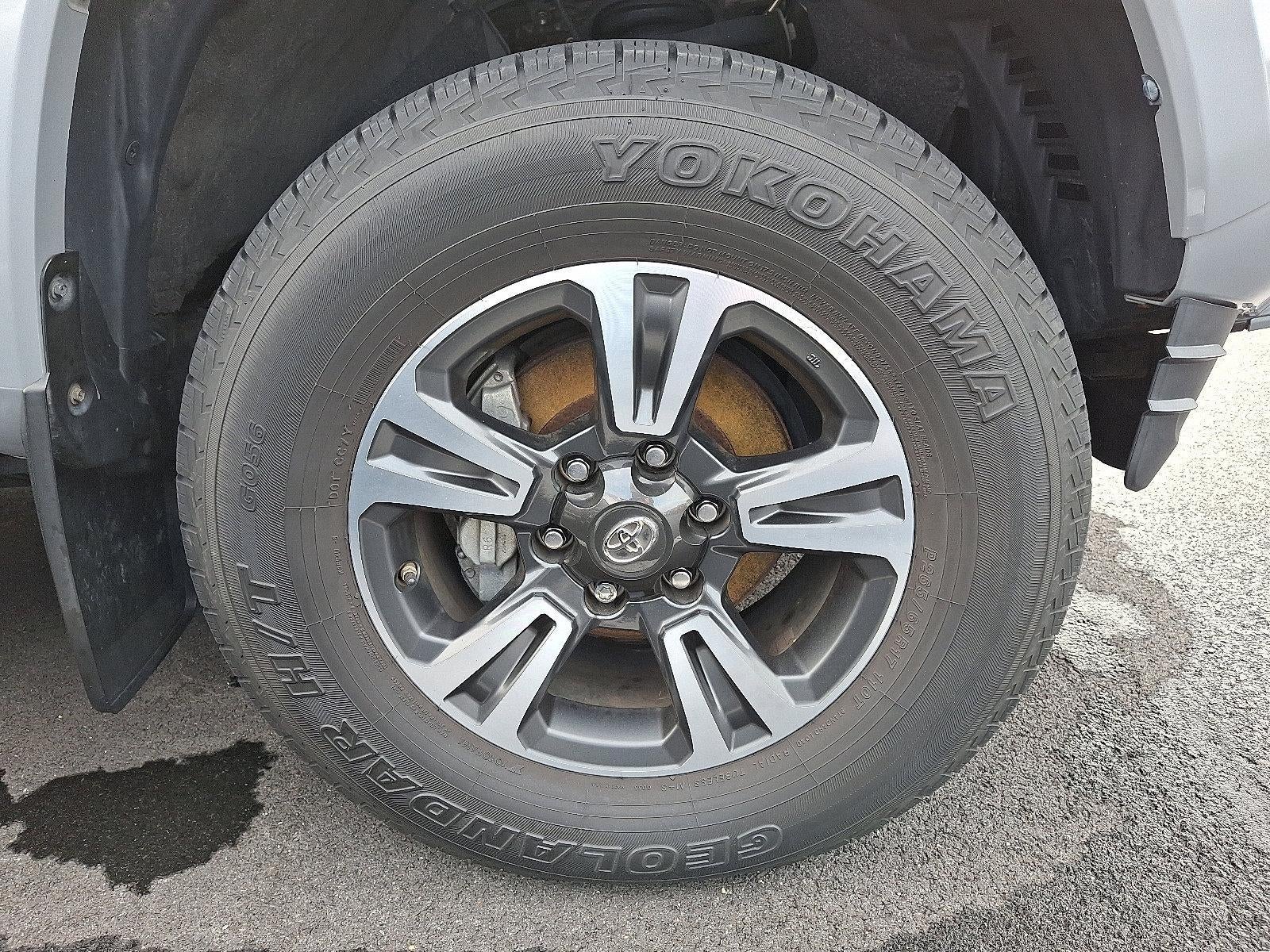 2018 Toyota Tacoma TRD Sport Double Cab 5' Bed V6 4x4 AT (Natl)
