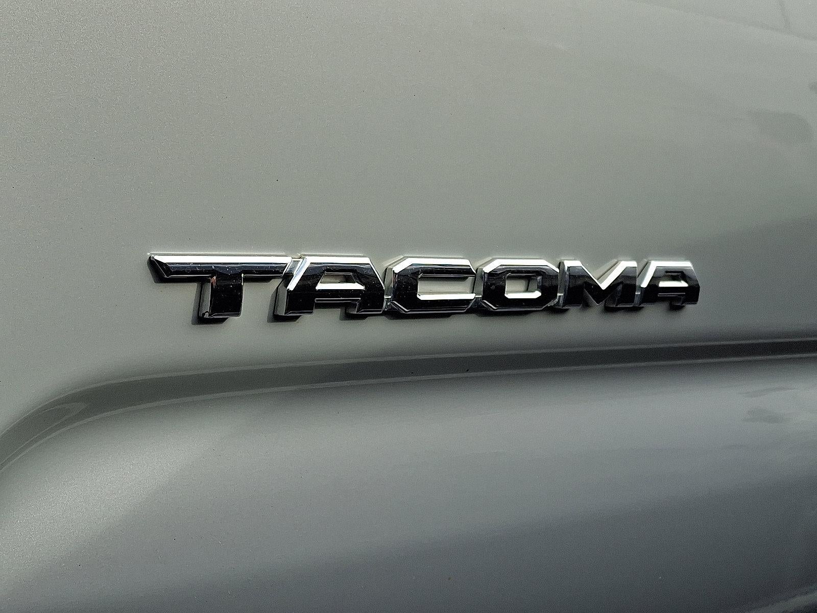2018 Toyota Tacoma TRD Sport Double Cab 5' Bed V6 4x4 AT (Natl)