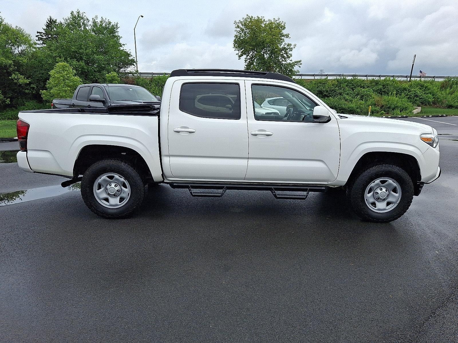 2023 Toyota Tacoma 4WD 4WD SR Double Cab 5' Bed V6 AT (Natl)