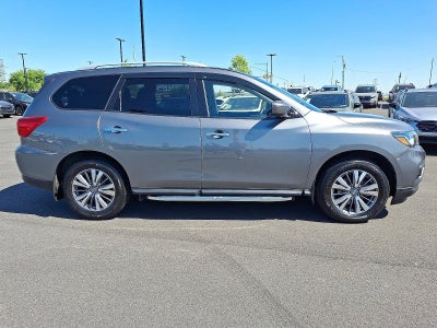 2020 Nissan Pathfinder 4x4 SV