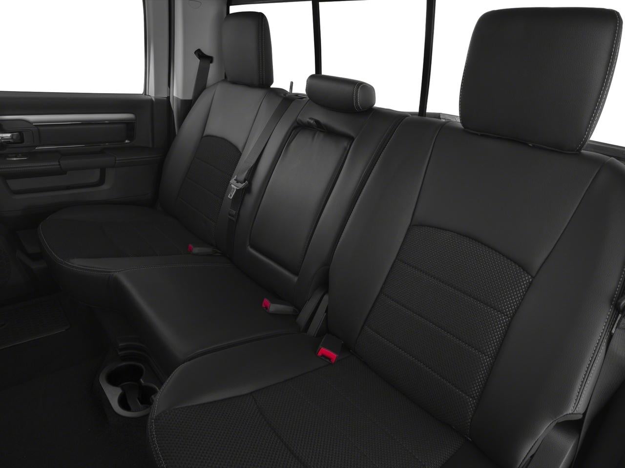 2016 RAM 1500 4WD Crew Cab 5.7 Ft Box Outdoorsman