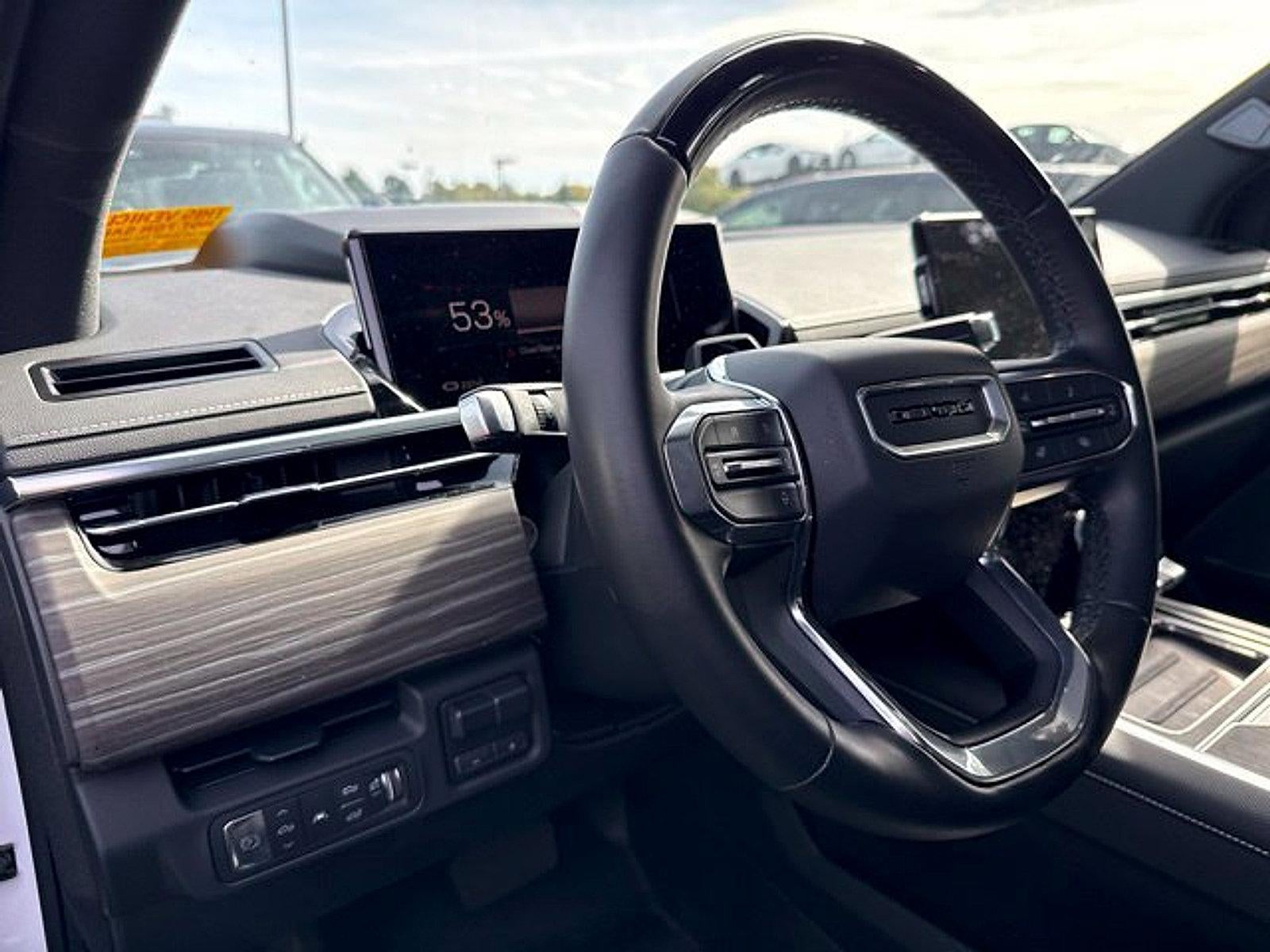 2025 GMC Sierra EV e4WD Crew Cab Max Range Denali