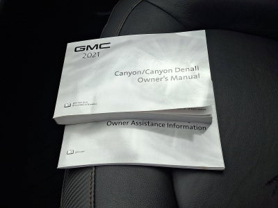 2021 GMC Canyon Crew Cab Long Box 4-Wheel Drive AT4 w/Leather