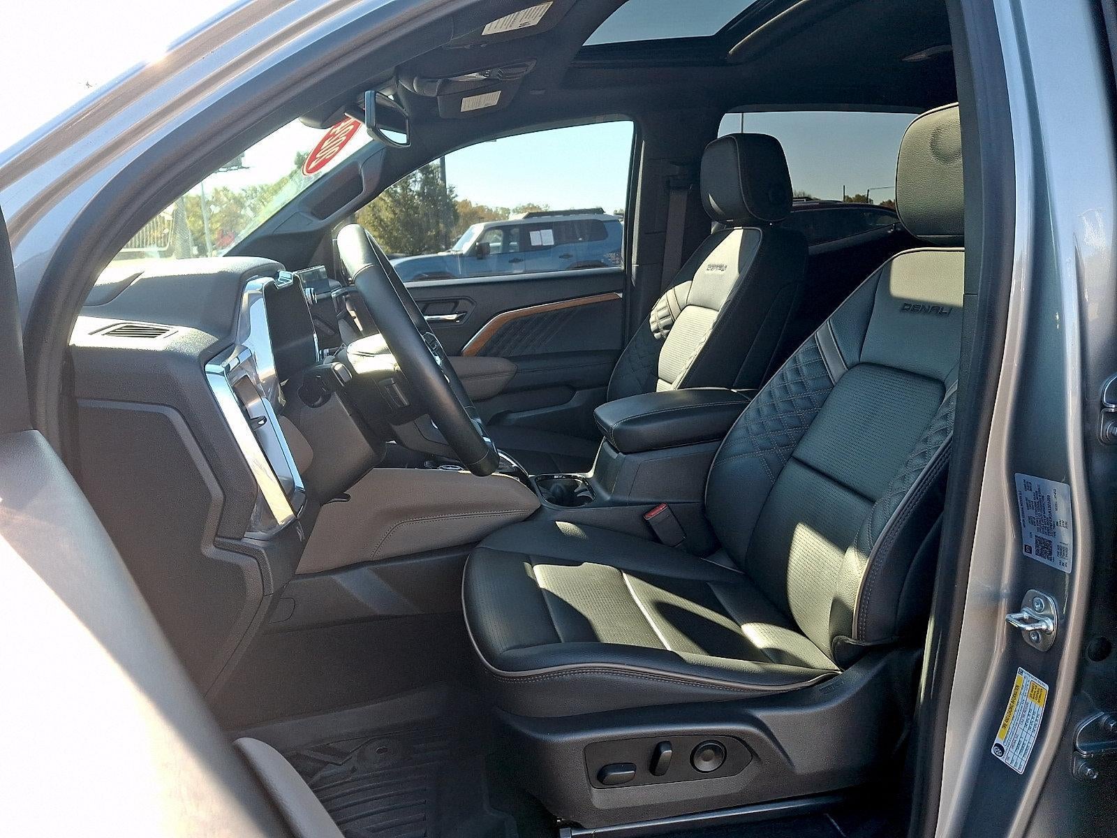2024 GMC Canyon Crew Cab Short Box 4-Wheel Drive Denali
