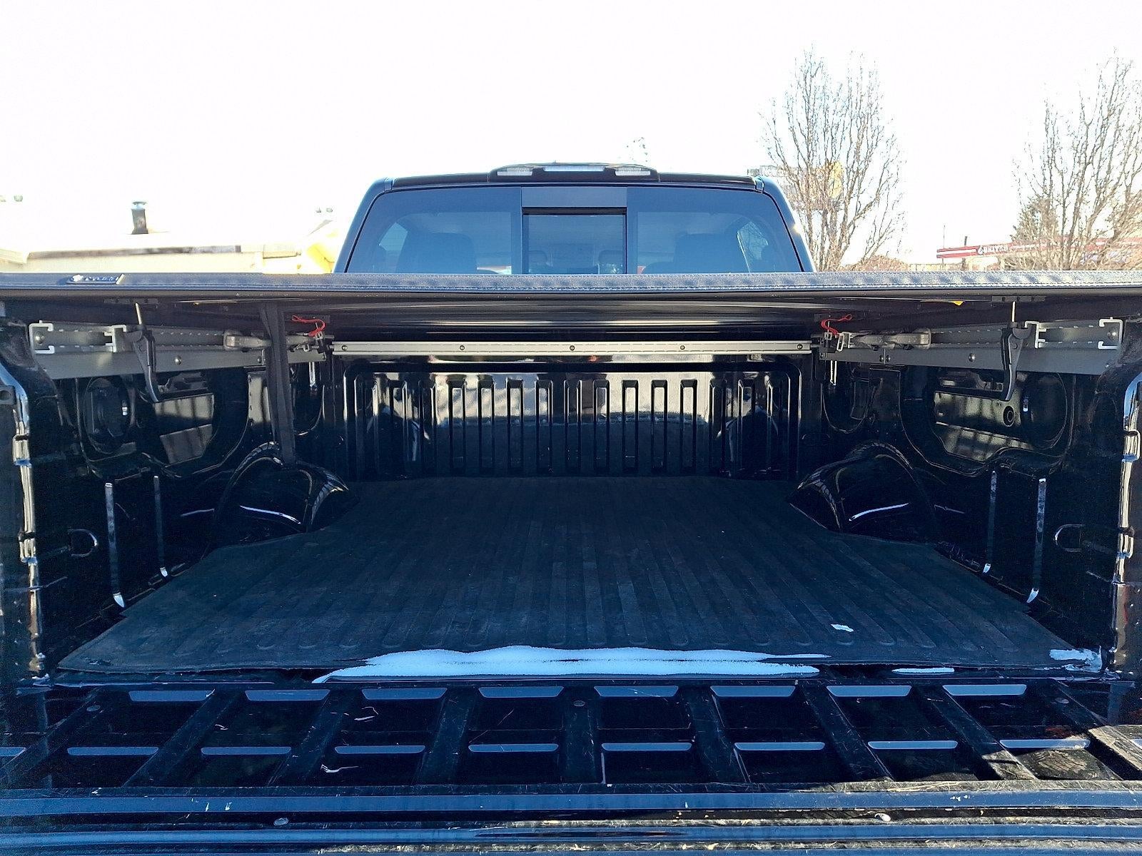 2021 Nissan Titan 4x4 Crew Cab SV