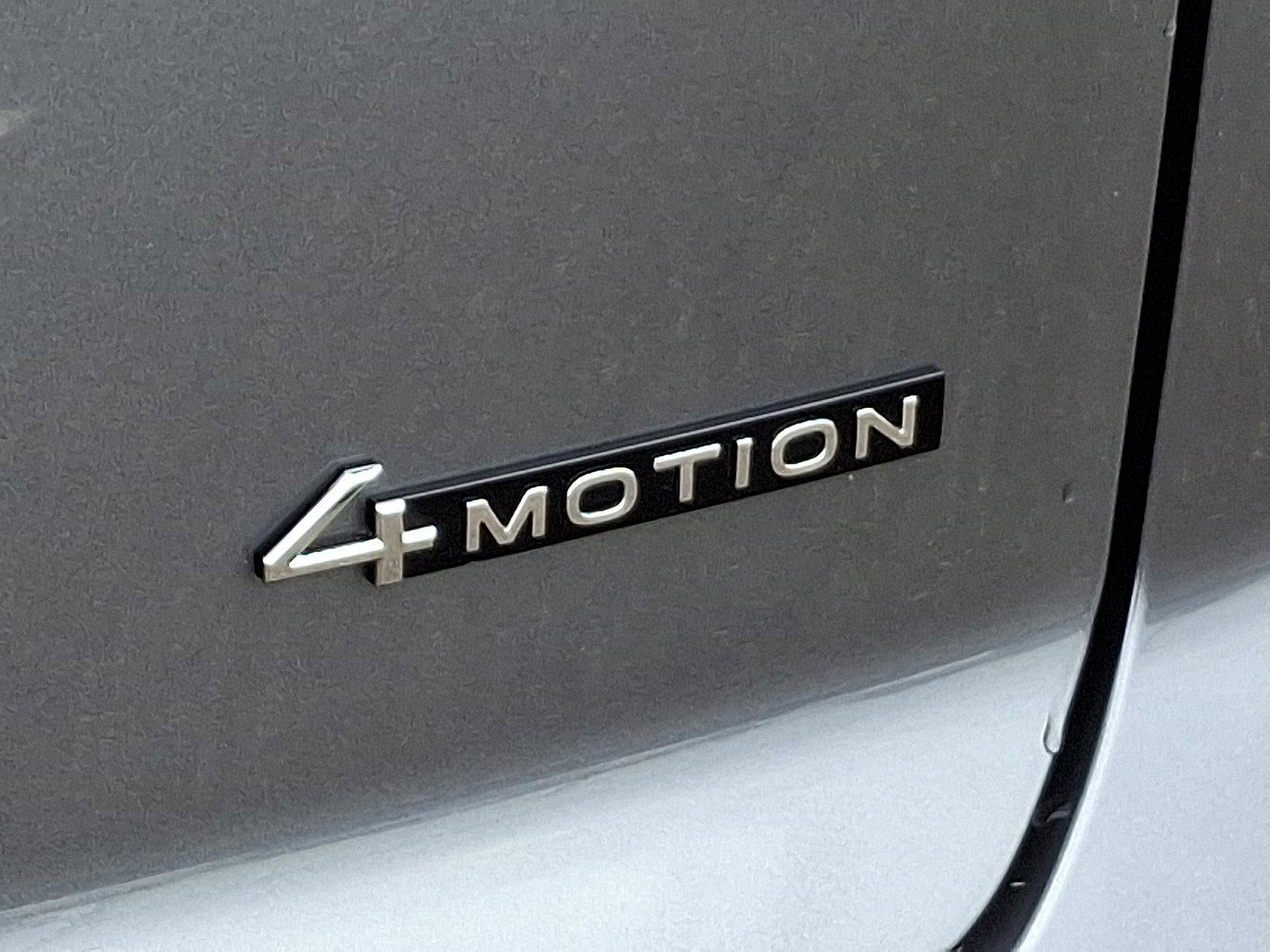 2025 Volkswagen Atlas Cross Sport 2.0T SE w/Technology 4MOTION