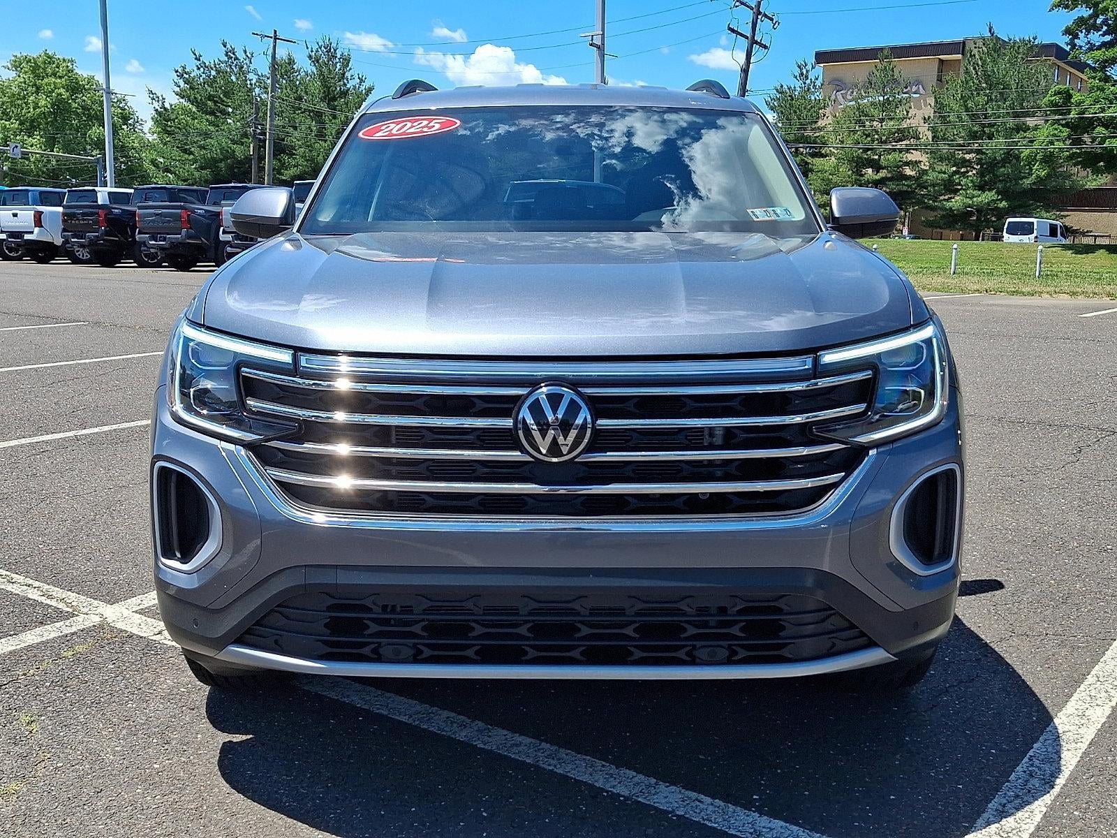 2025 Volkswagen Atlas 2.0T SE w/Technology FWD