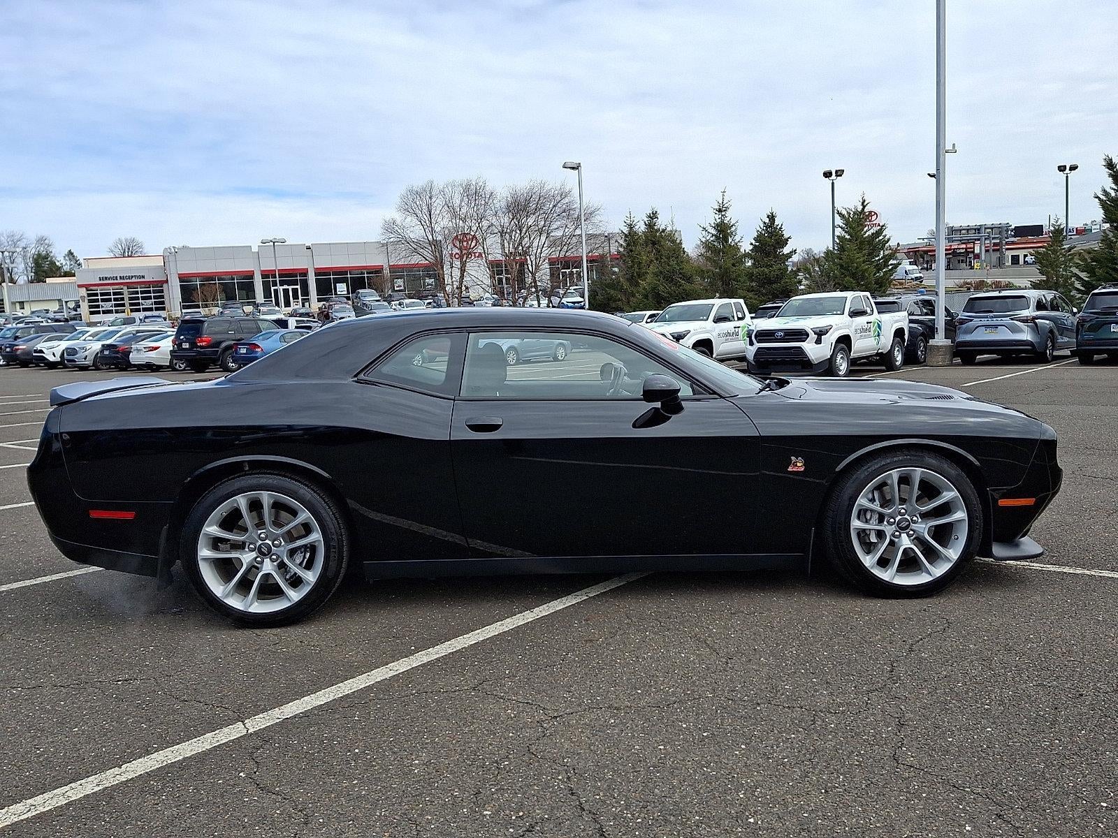 2022 Dodge Challenger R/T Scat Pack RWD