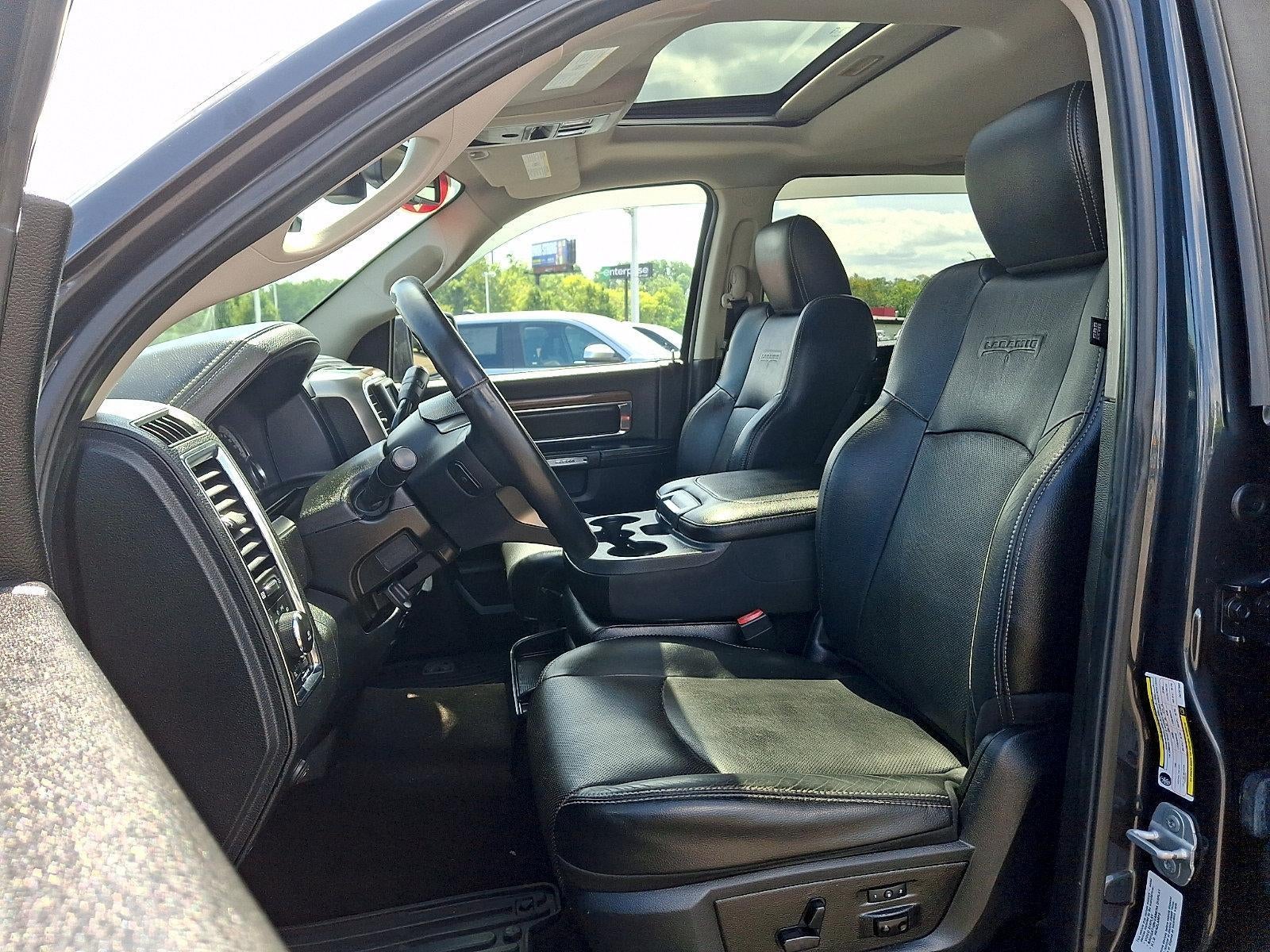2014 RAM 2500 4WD Crew Cab 6.4 Ft Box Laramie