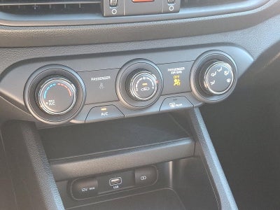 2024 Kia Forte LXS IVT