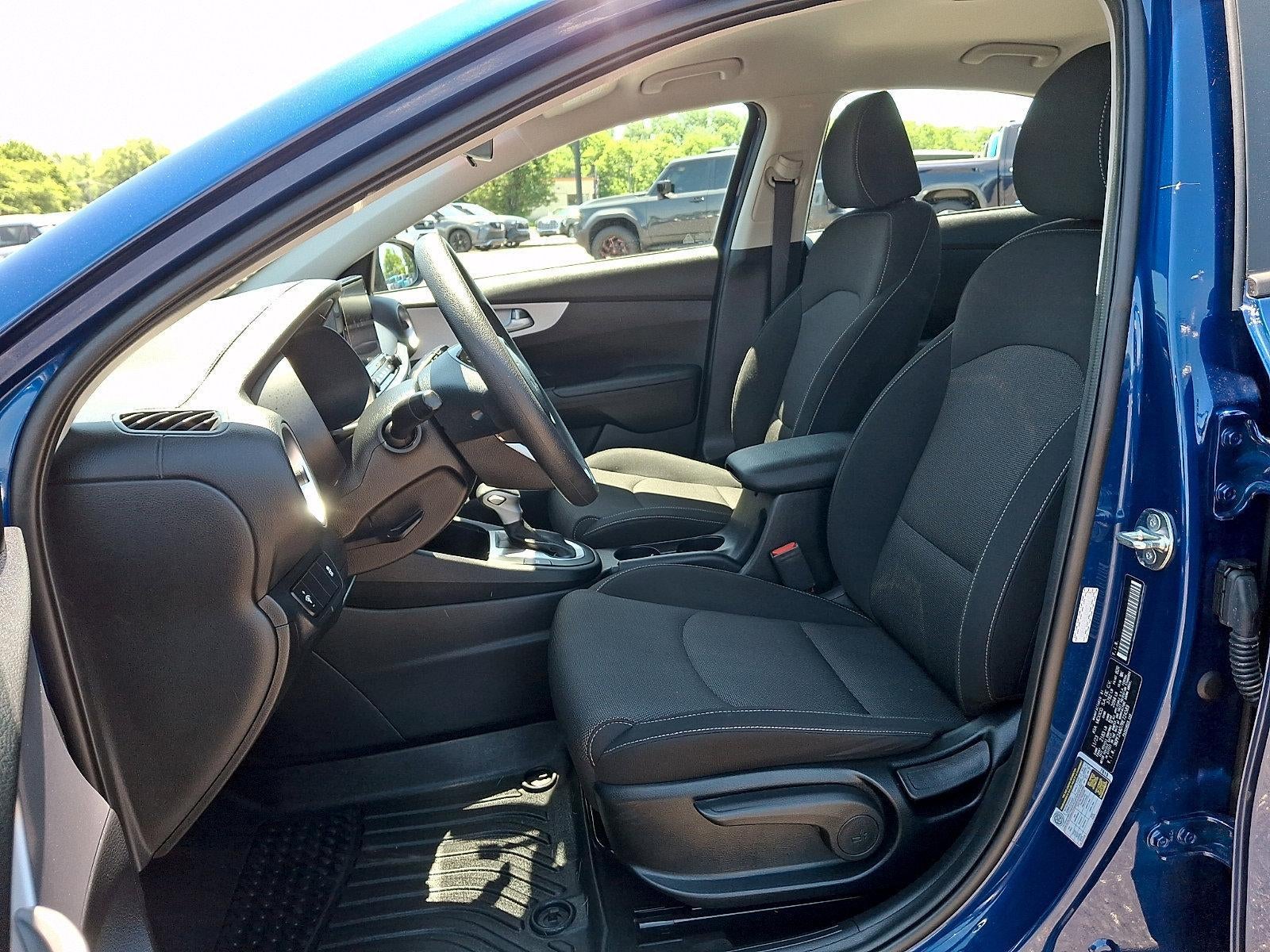 2024 Kia Forte LXS IVT