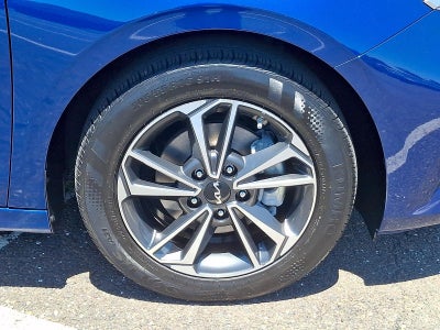 2024 Kia Forte LXS IVT