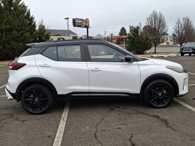 2021 Nissan Kicks SR FWD