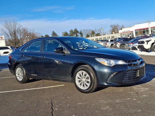 2017 Toyota Camry LE Auto (SE)