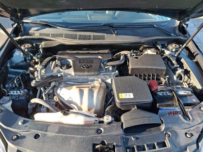 2017 Toyota Camry LE Auto (SE)