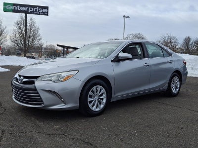 2015 Toyota Camry 4dr Sdn I4 Auto LE (Natl)
