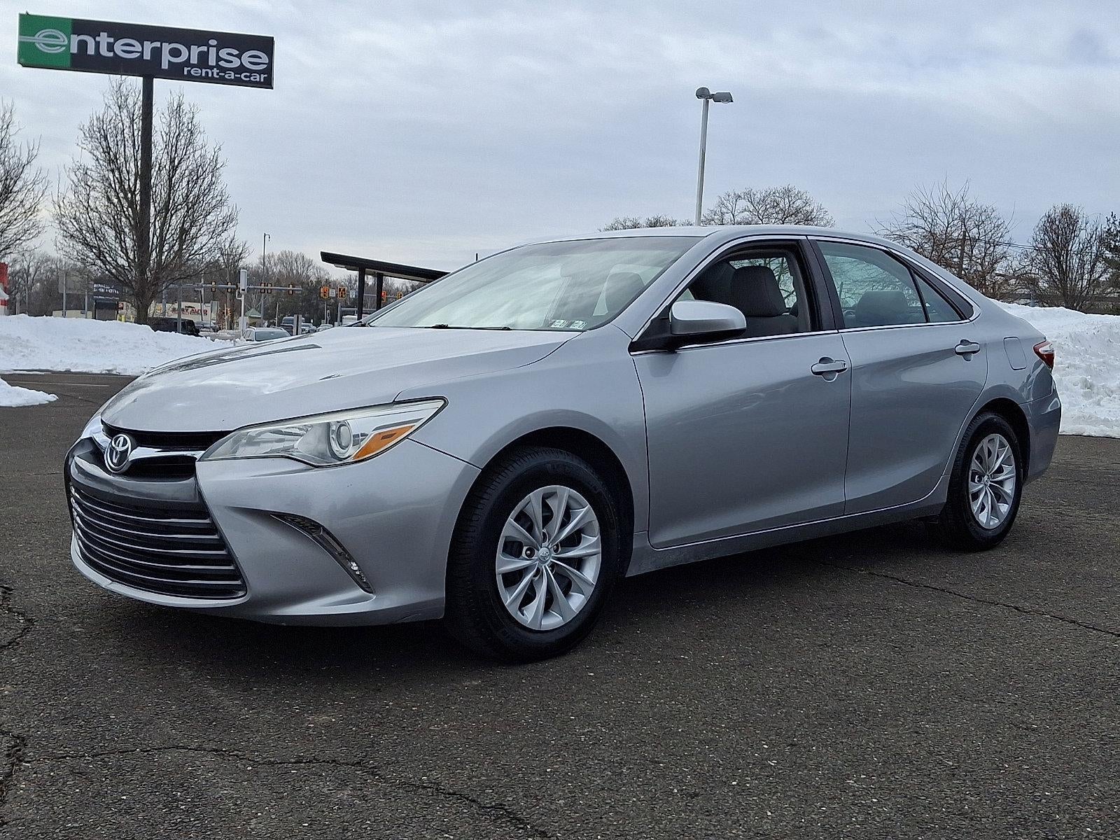 2015 Toyota Camry 4dr Sdn I4 Auto LE (Natl)