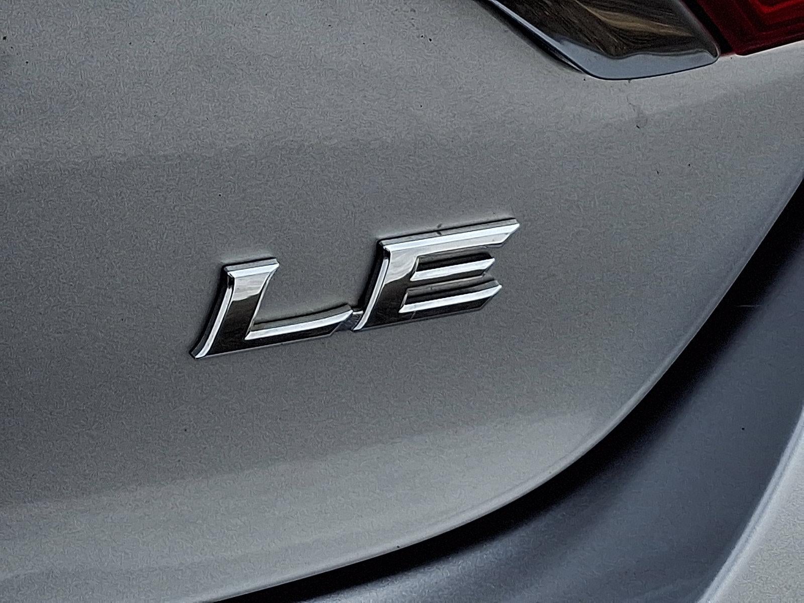 2015 Toyota Camry 4dr Sdn I4 Auto LE (Natl)