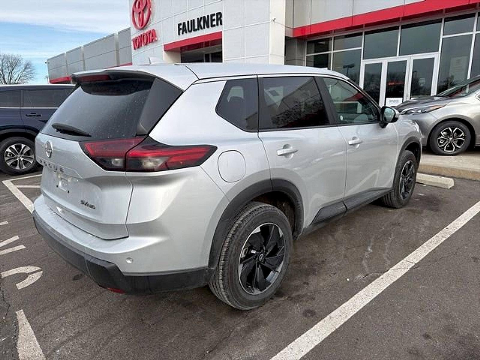 2024 Nissan Rogue AWD SV