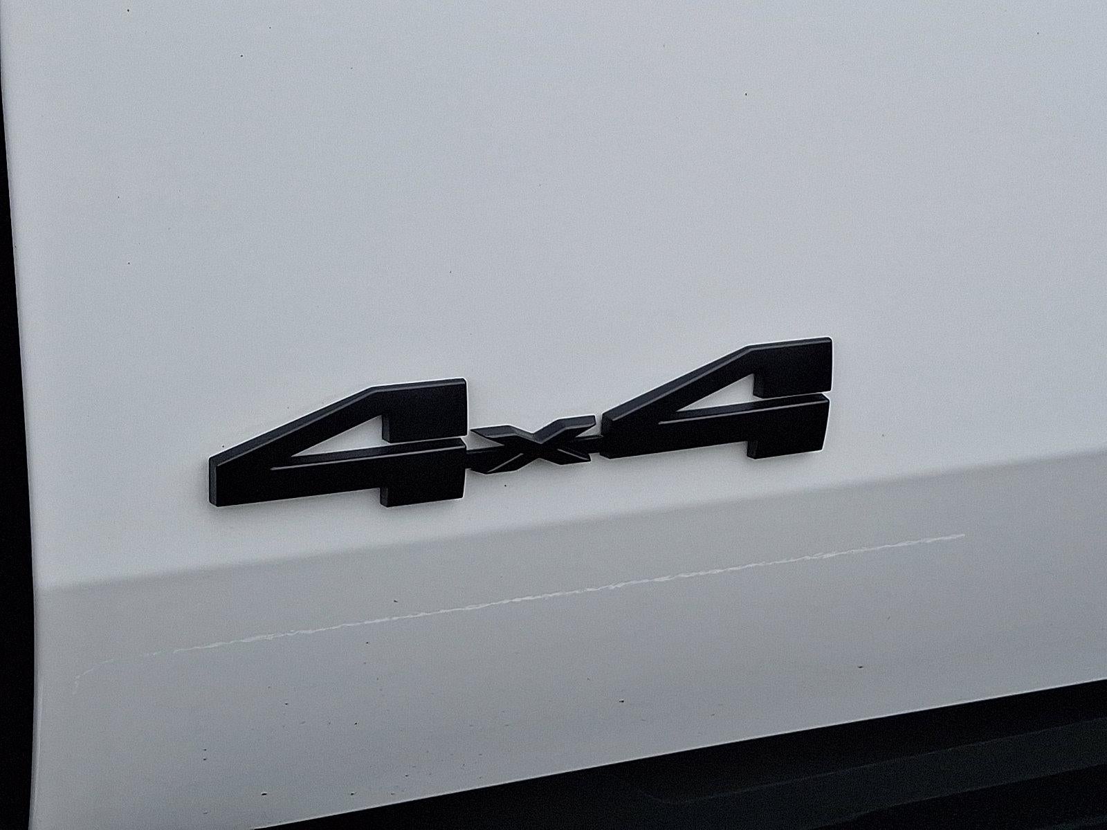 2022 Toyota Tundra 4WD 4WD SR5 CrewMax 5.5' Bed (Natl)