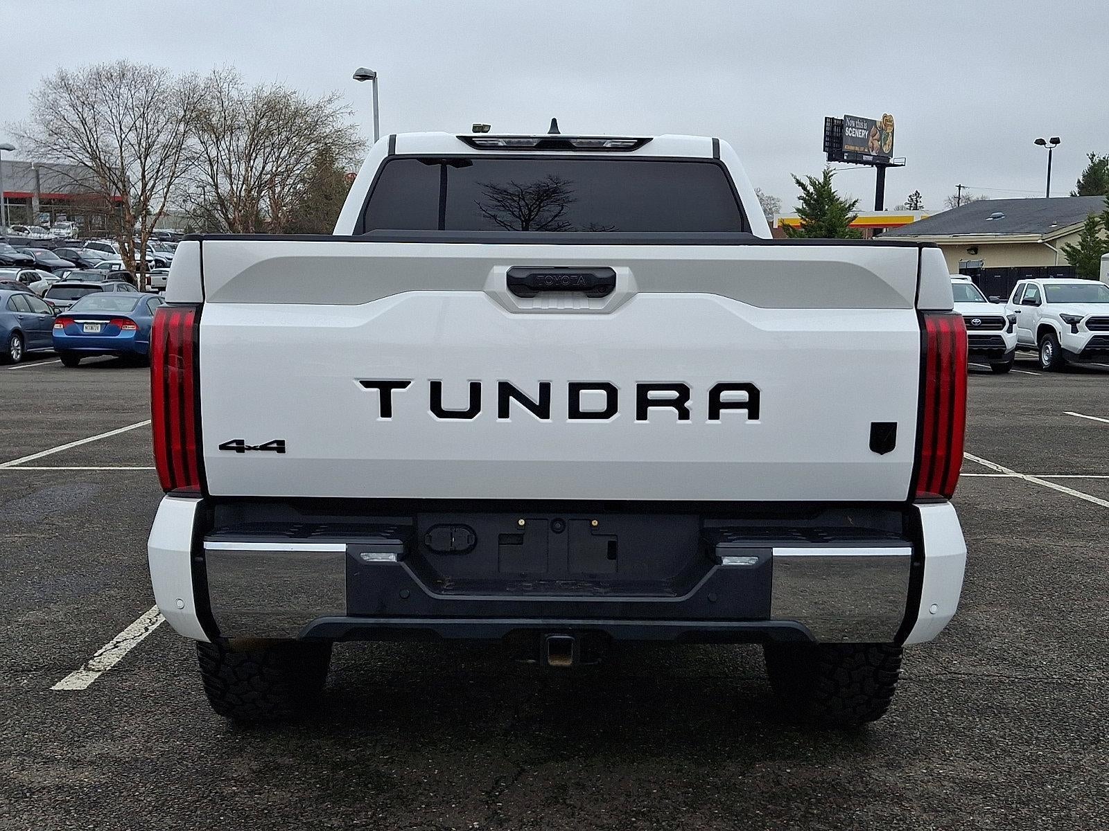 2022 Toyota Tundra 4WD 4WD SR5 CrewMax 5.5' Bed (SE)