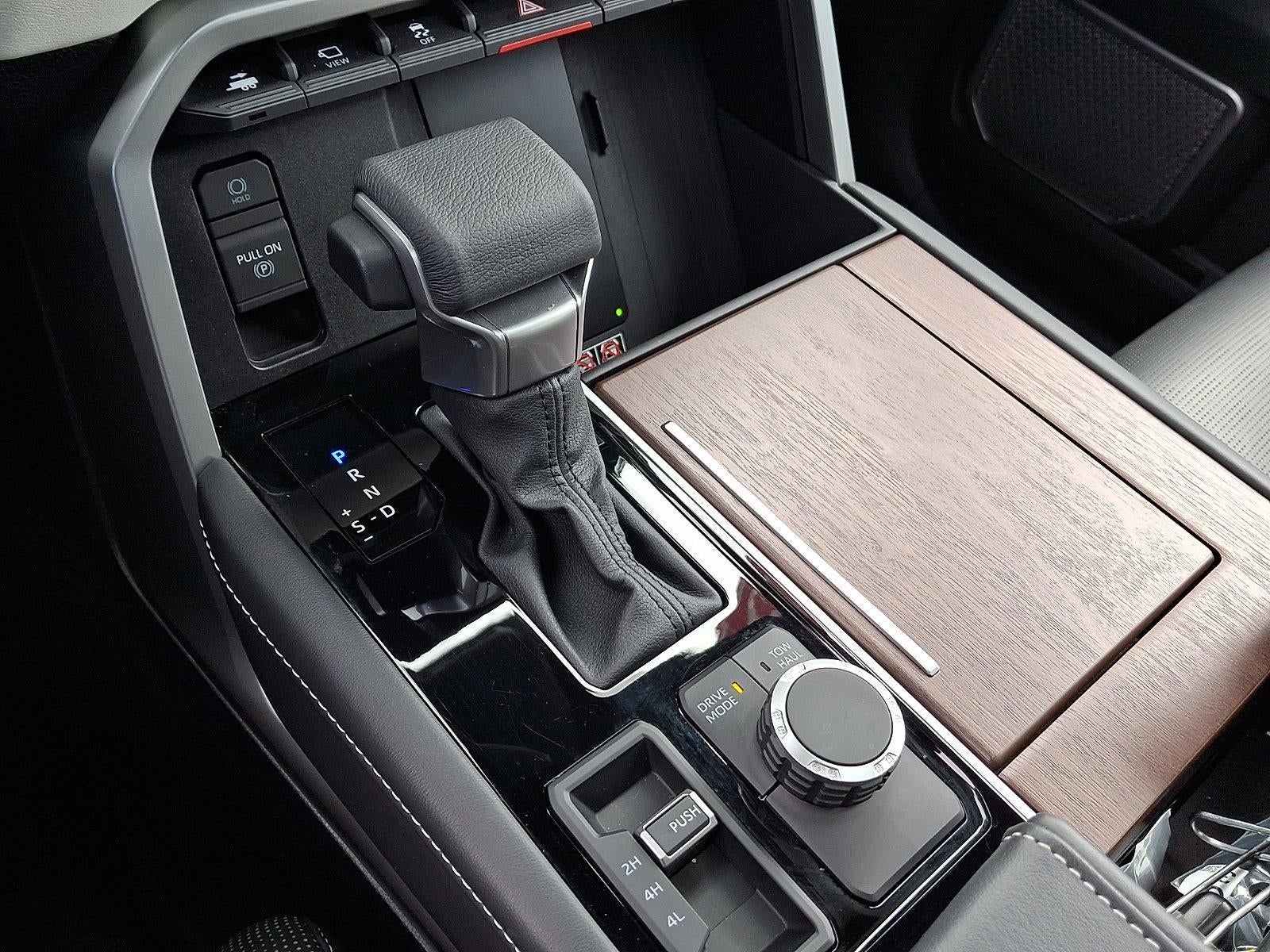 2025 Toyota Sequoia Capstone 4WD (Natl)