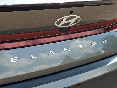 2025 Hyundai ELANTRA SEL Sport IVT