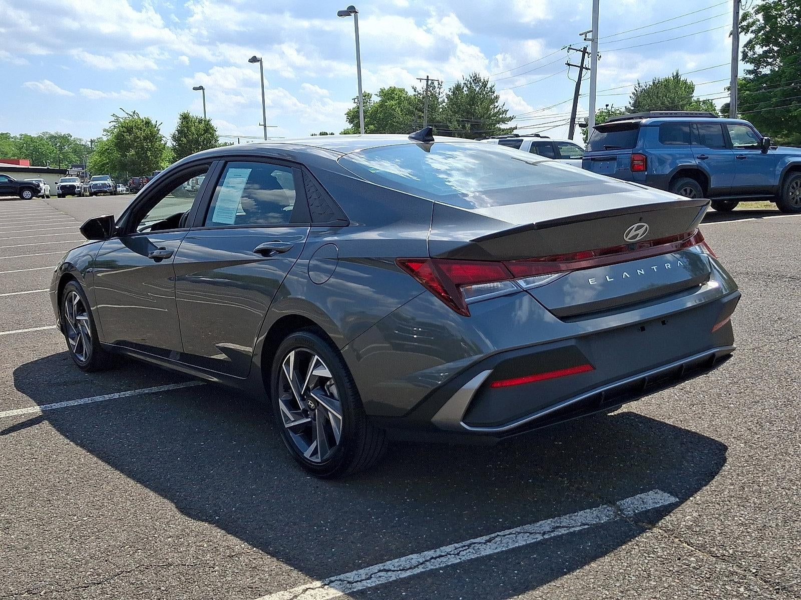 2025 Hyundai ELANTRA SEL Sport IVT