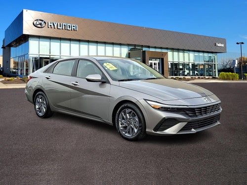 2024 Hyundai ELANTRA SEL IVT
