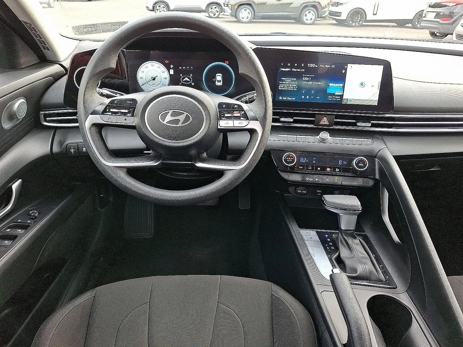 2024 Hyundai ELANTRA SEL IVT