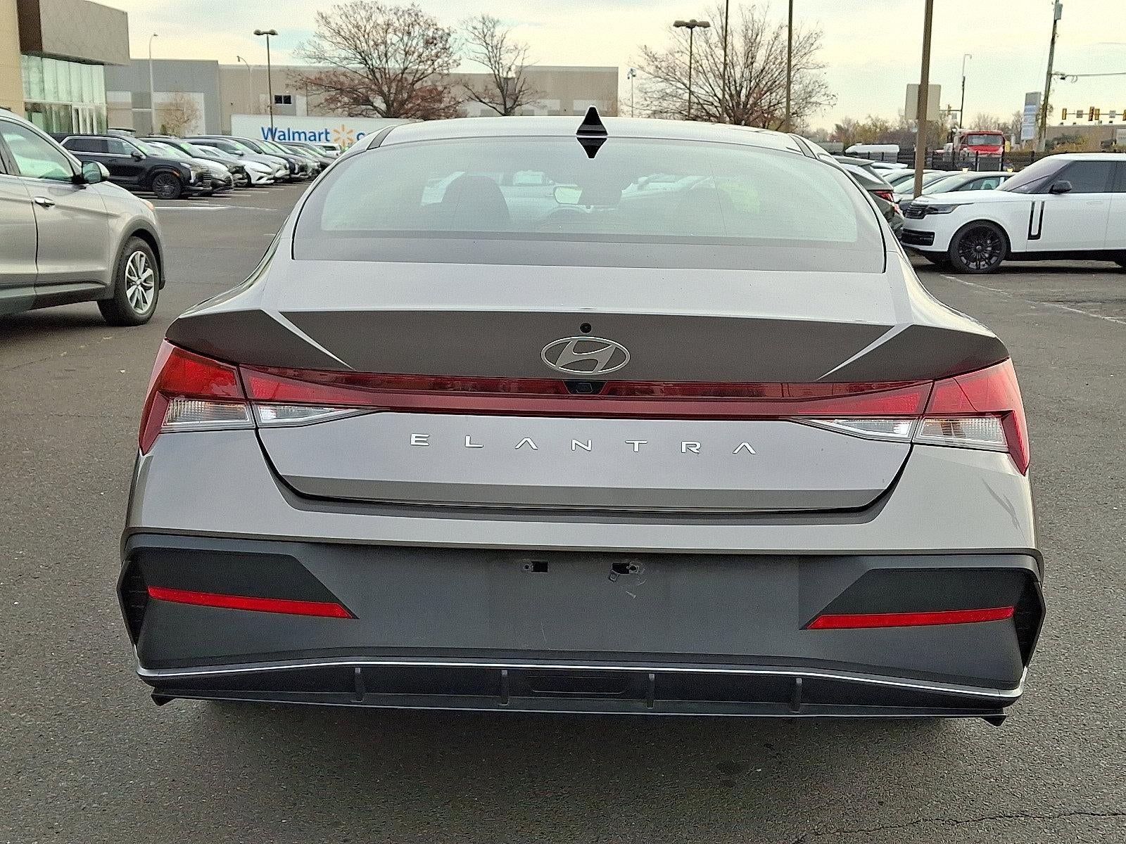 2024 Hyundai ELANTRA SEL IVT