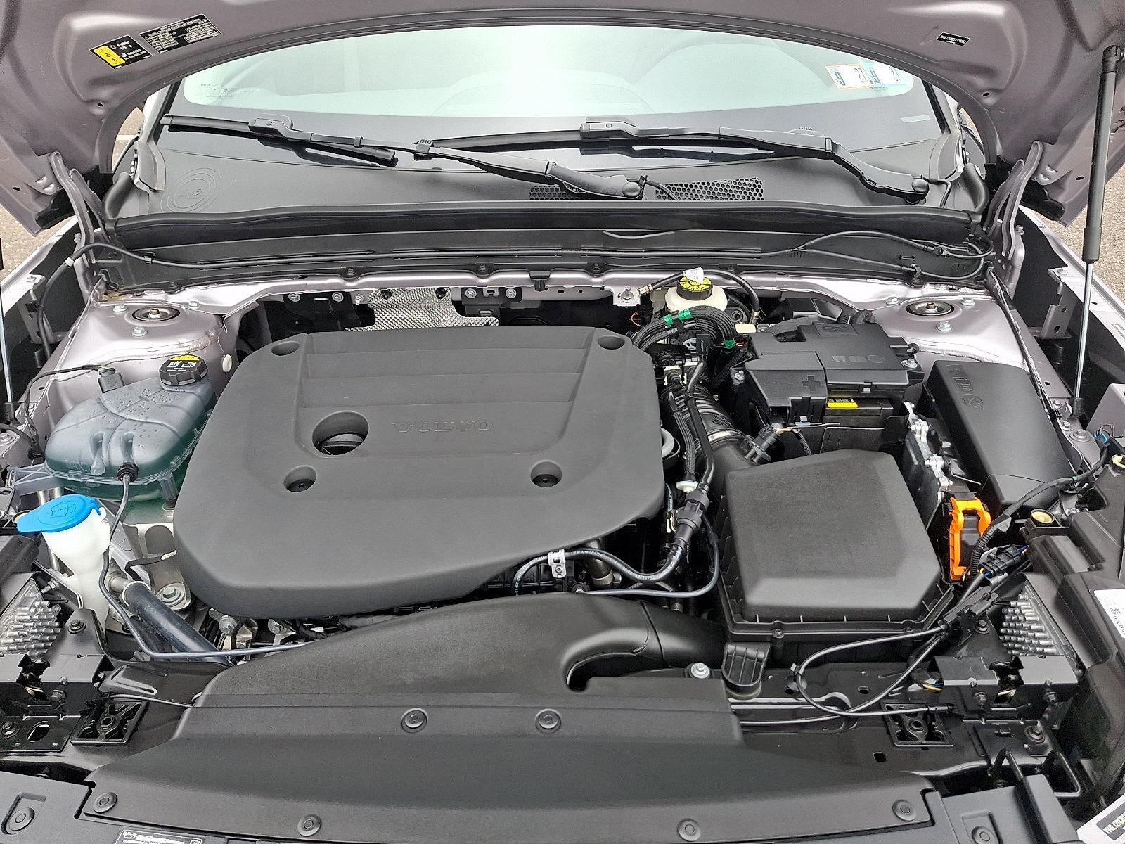 2026 Volvo XC40 B5 AWD Plus