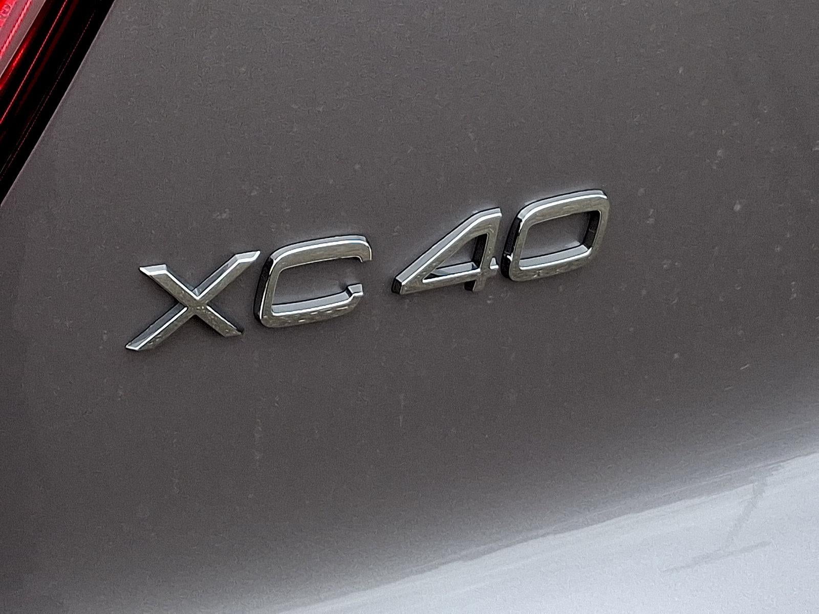2026 Volvo XC40 B5 AWD Plus