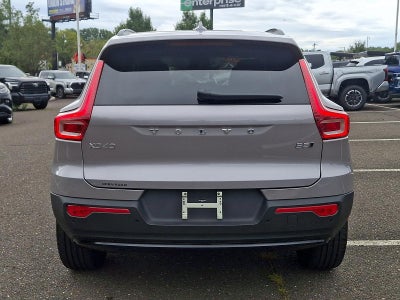 2026 Volvo XC40 B5 AWD Plus