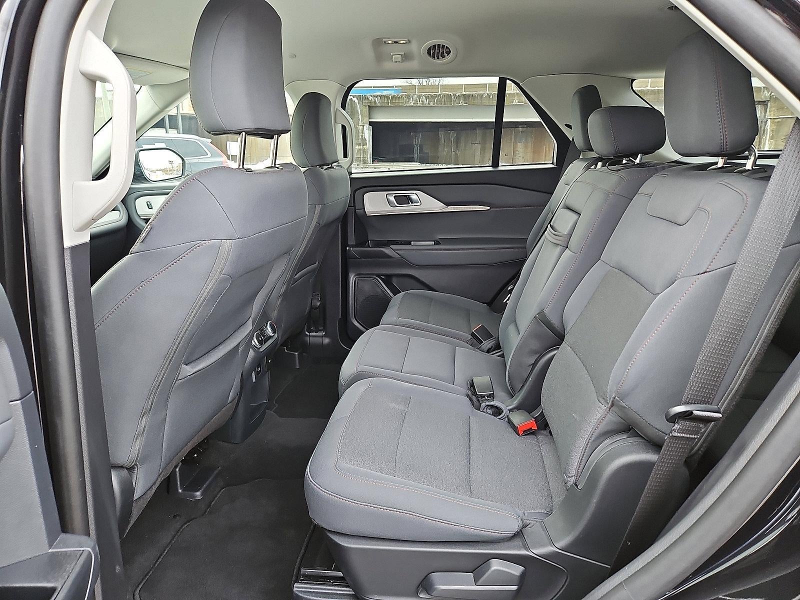 2025 Ford Explorer Active 4WD