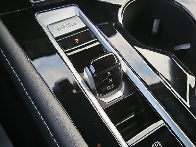 2025 Volkswagen Atlas Cross Sport 2.0T SE w/Technology 4MOTION