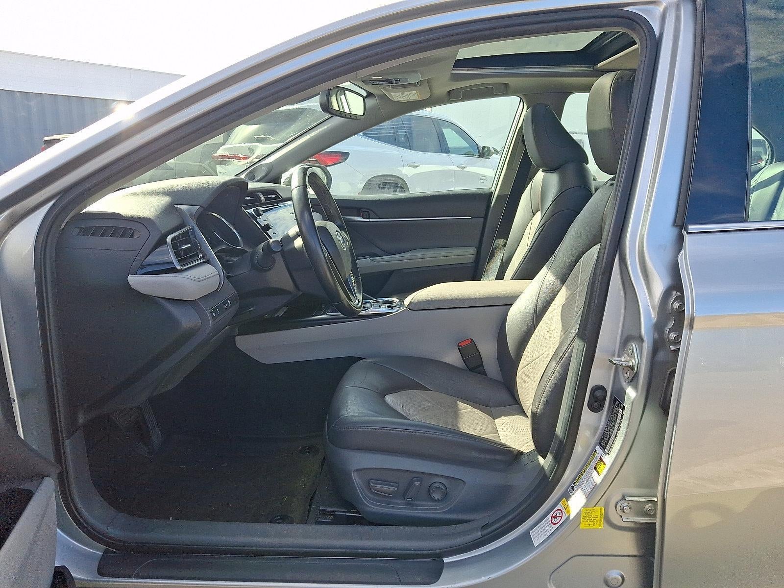 2019 Toyota Camry XLE Auto (SE)