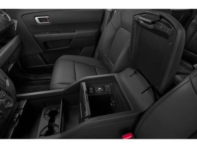 2013 Honda Pilot 4WD Touring with DVD Rear Entertainment System and Navigation