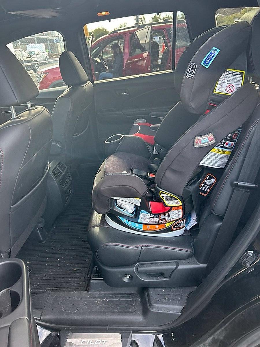 2021 Honda Pilot Black Edition AWD