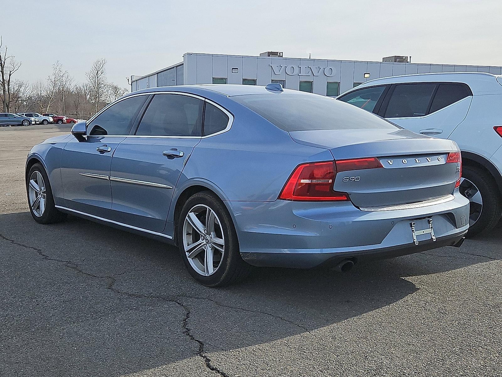 2018 Volvo S90 T5 FWD Momentum