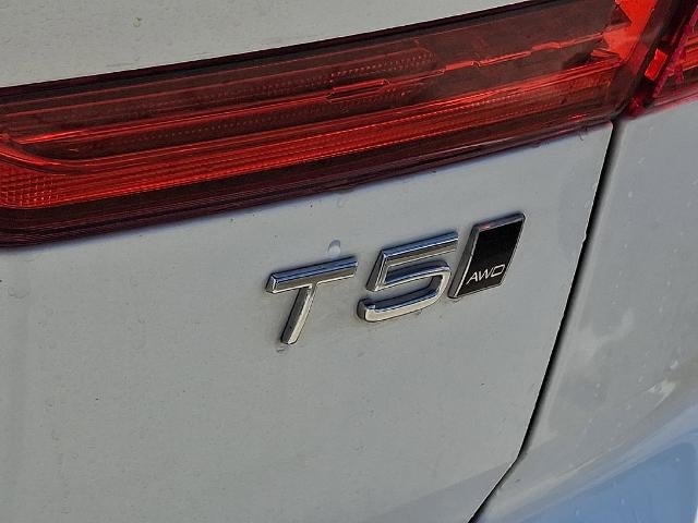 2019 Volvo XC60 T5 AWD Momentum