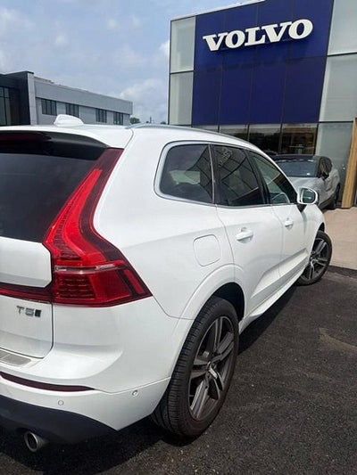2019 Volvo XC60 T5 AWD Momentum