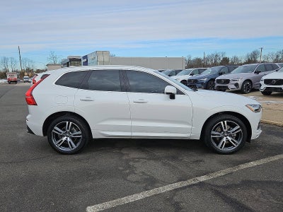 2021 Volvo XC60 T5 AWD Momentum