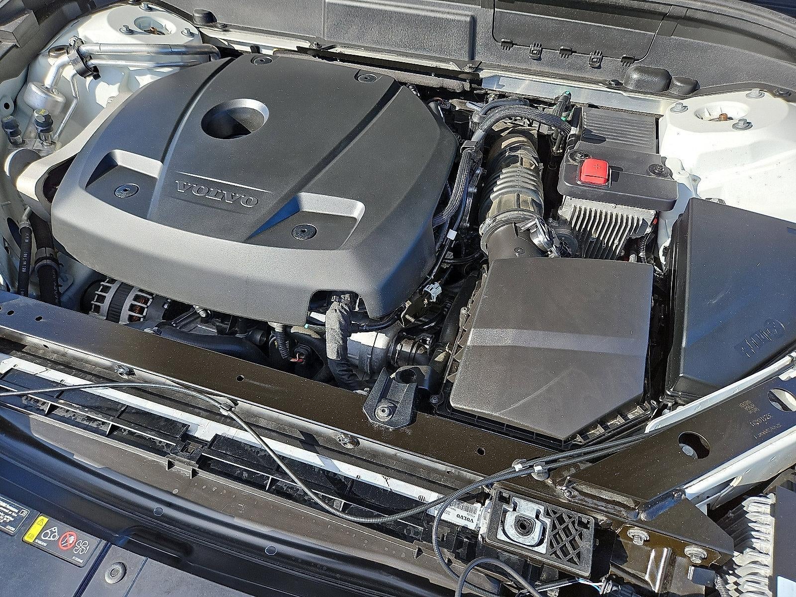 2021 Volvo XC60 T6 AWD R-Design