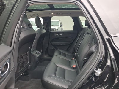 2024 Volvo XC60 B5 AWD Core Dark Theme