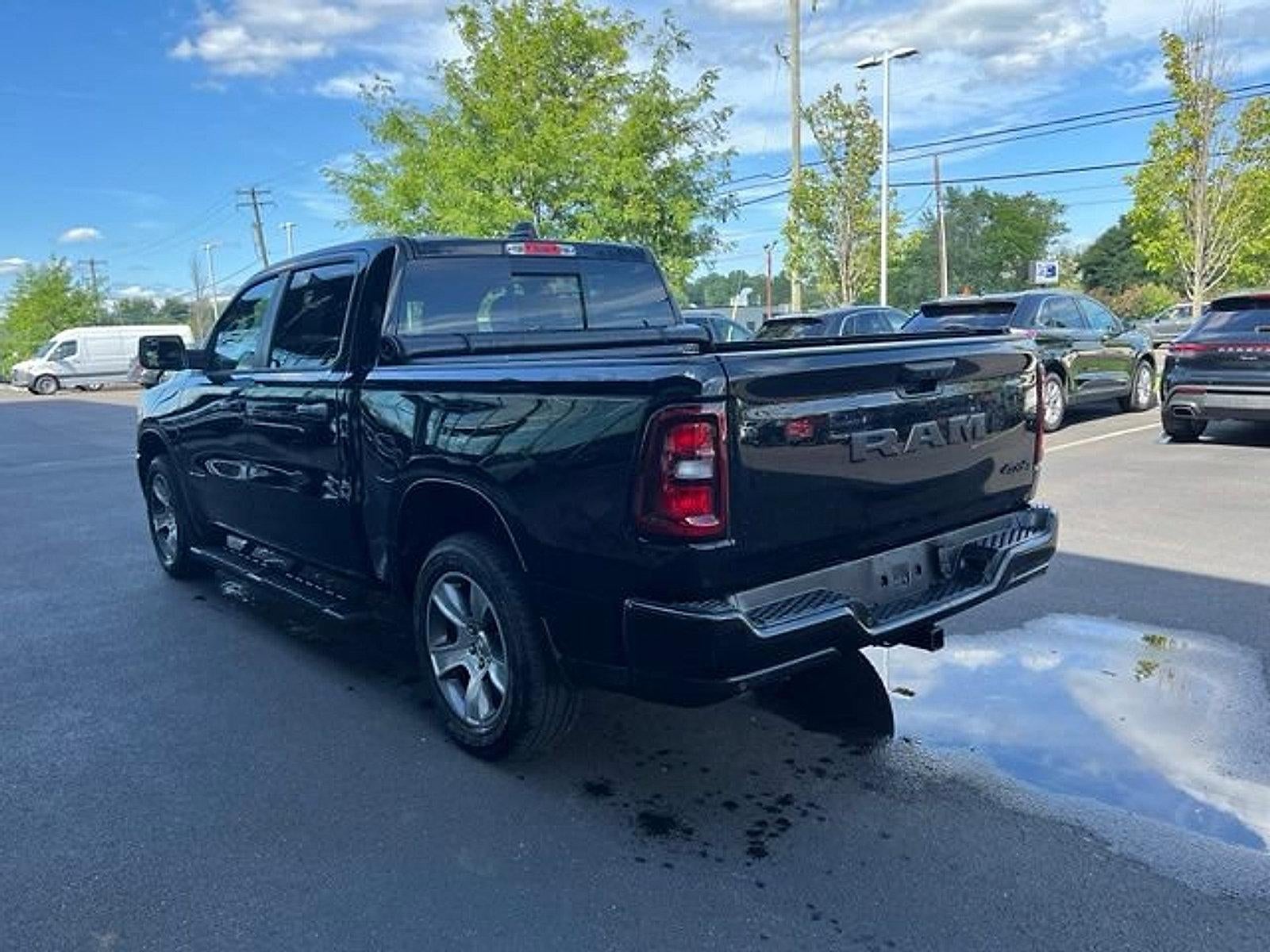 2025 RAM 1500 Tradesman 4x4 Crew Cab 5'7" Box