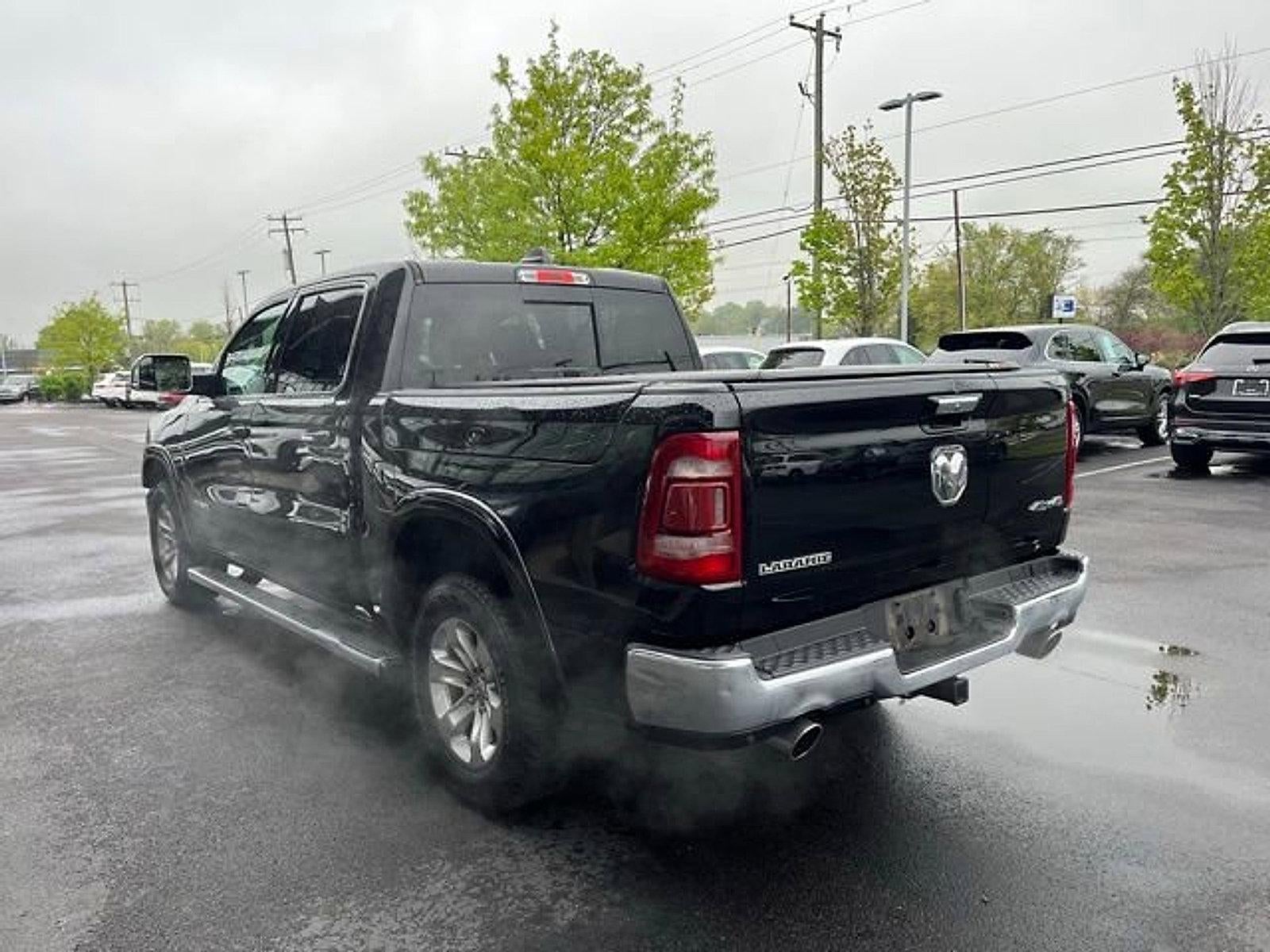 2020 RAM 1500 Laramie 4x4 Crew Cab 5'7" Box