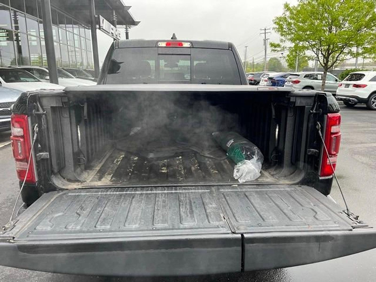 2020 RAM 1500 Laramie 4x4 Crew Cab 5'7" Box